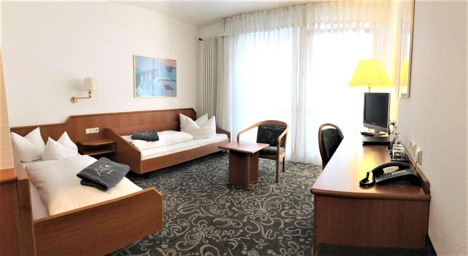 Alfa Hotel 3*